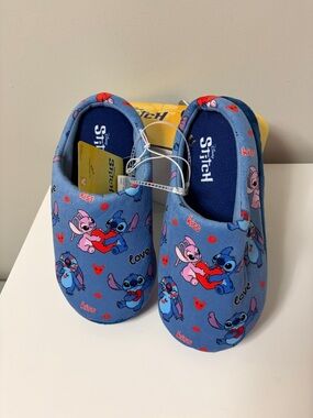 Disney Stitch Couple Print Slip-On‎ Slippers in Blue with Pink Women SIZE S(5/6)